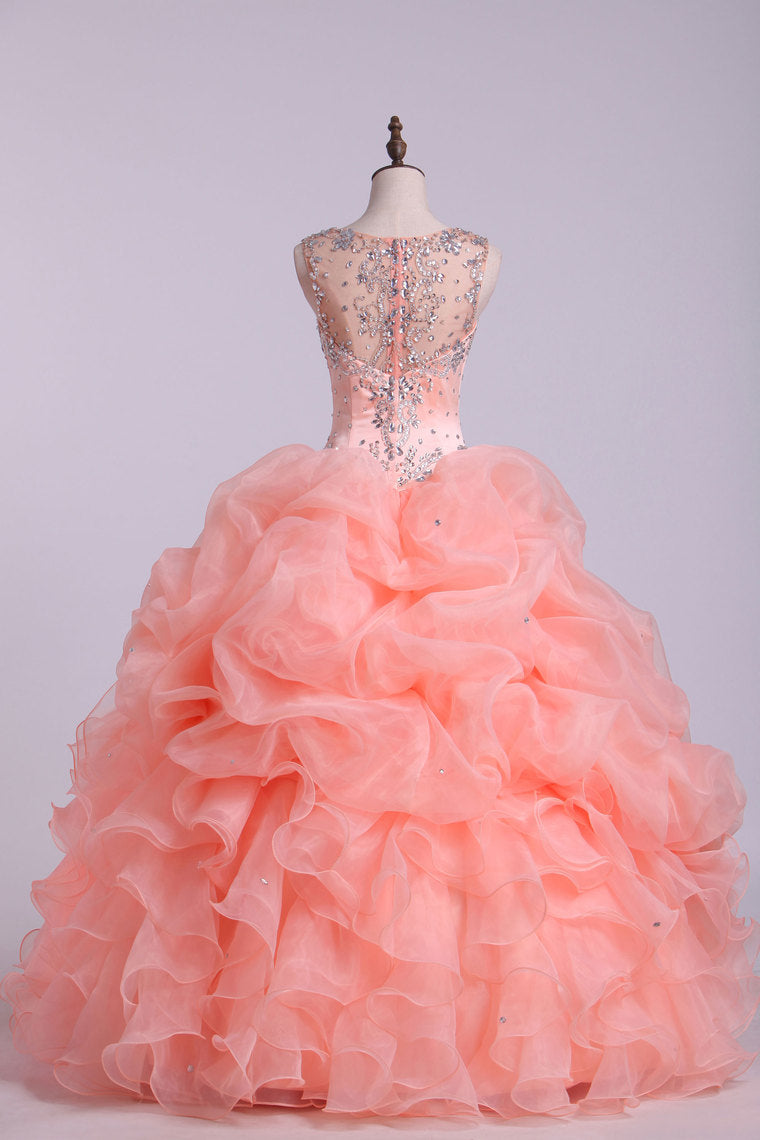 2022 Ball Gown Quinceanera Dresses Straps Beaded Bodice With Bubble Skirt