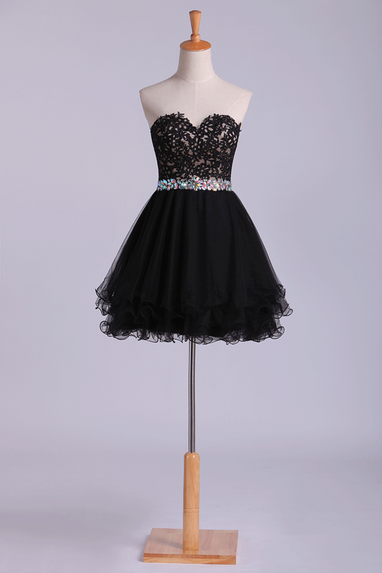 2022 Sweetheart A Line Short Homecoming Dress With Applique Beaded