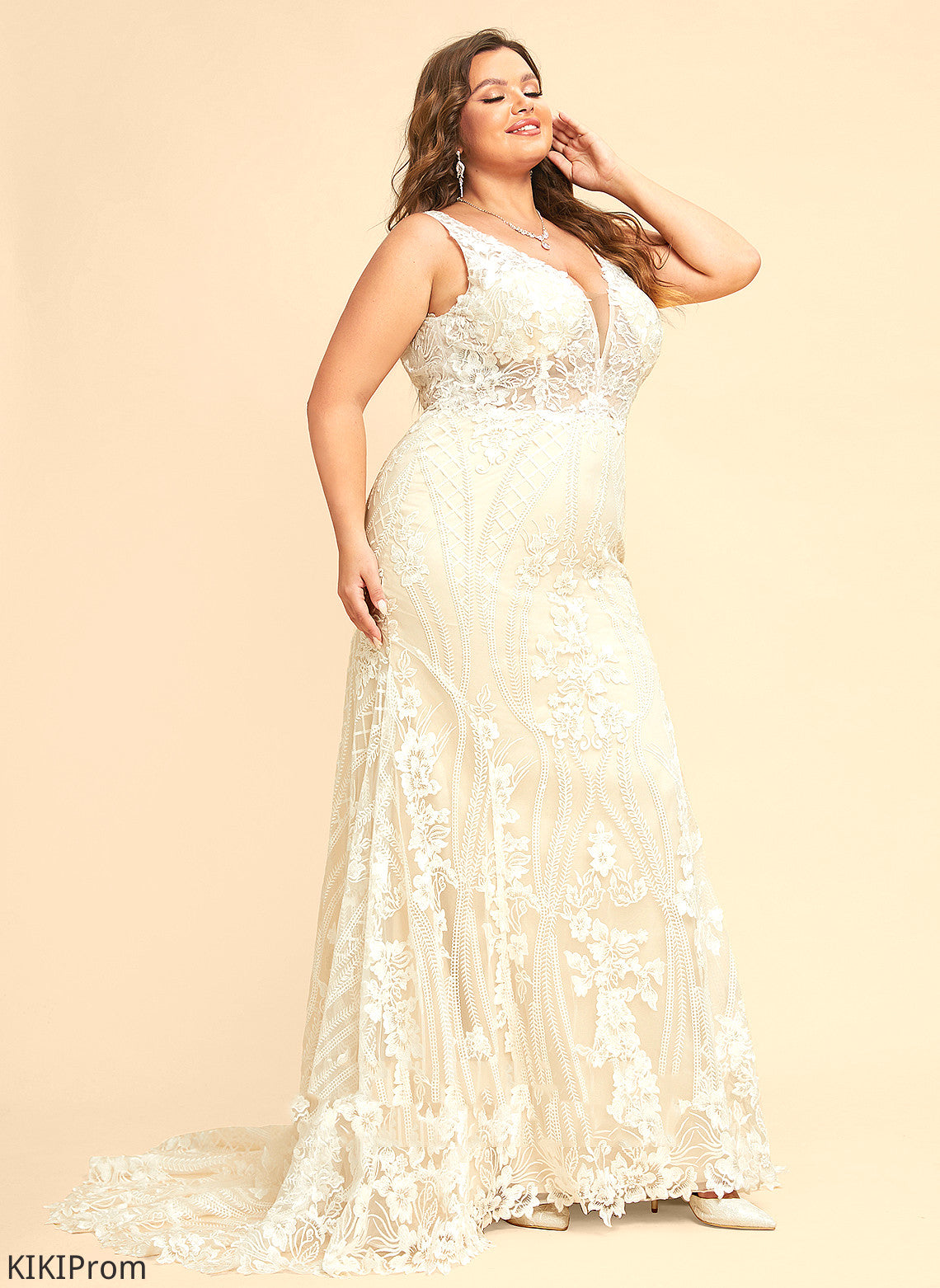 Trumpet/Mermaid Chapel Tulle Dress Wedding Dresses Maggie V-neck Wedding Lace Train