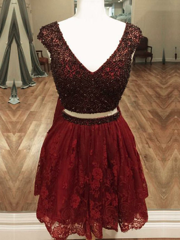 2024 A-Line V Neck Cap Sleeve Two Piece Homecoming Dresses Rylie Lace Beading Cut Short/Mini