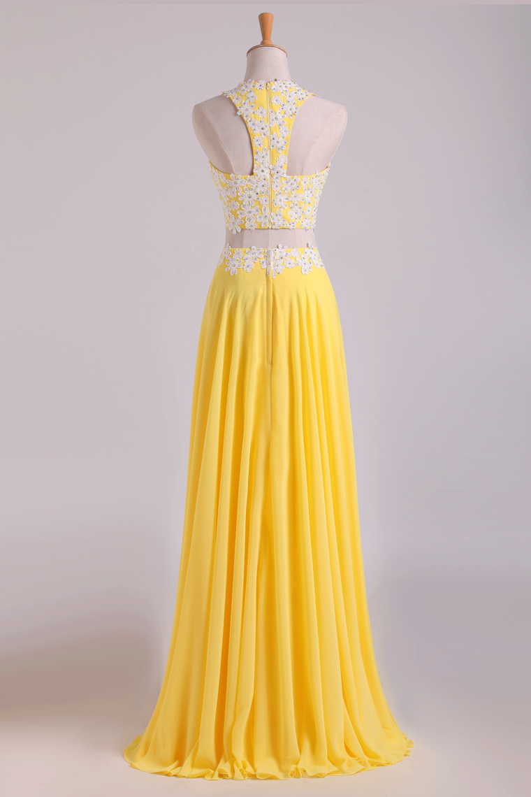 2024 New Arrival Halter Prom Dresses A-Line With Applique Chiffon