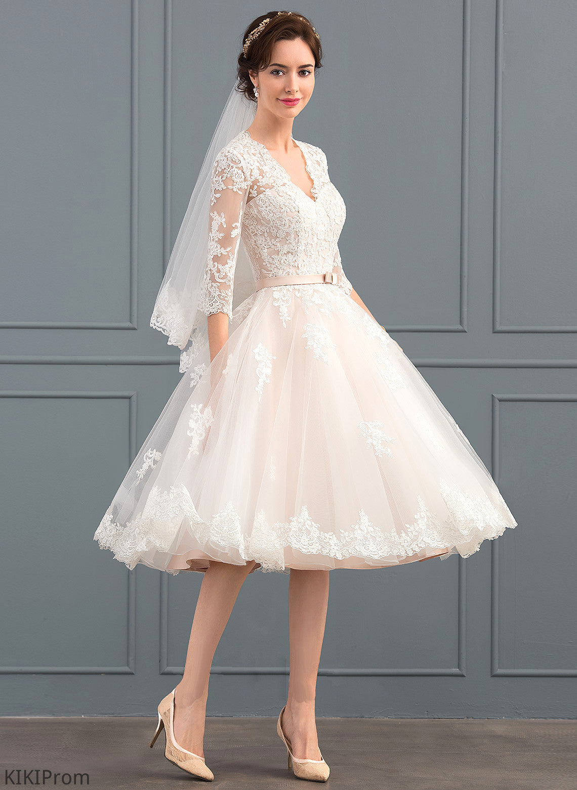 Wedding Bow(s) Knee-Length Wedding Dresses A-Line Abbigail Tulle Dress V-neck With