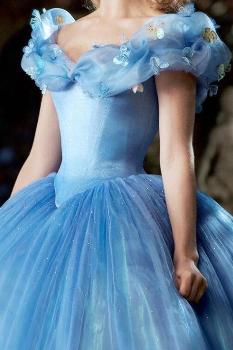 2024 Off The Shoulder Ball Gown Tulle Quinceanera Dresses Sweep Train