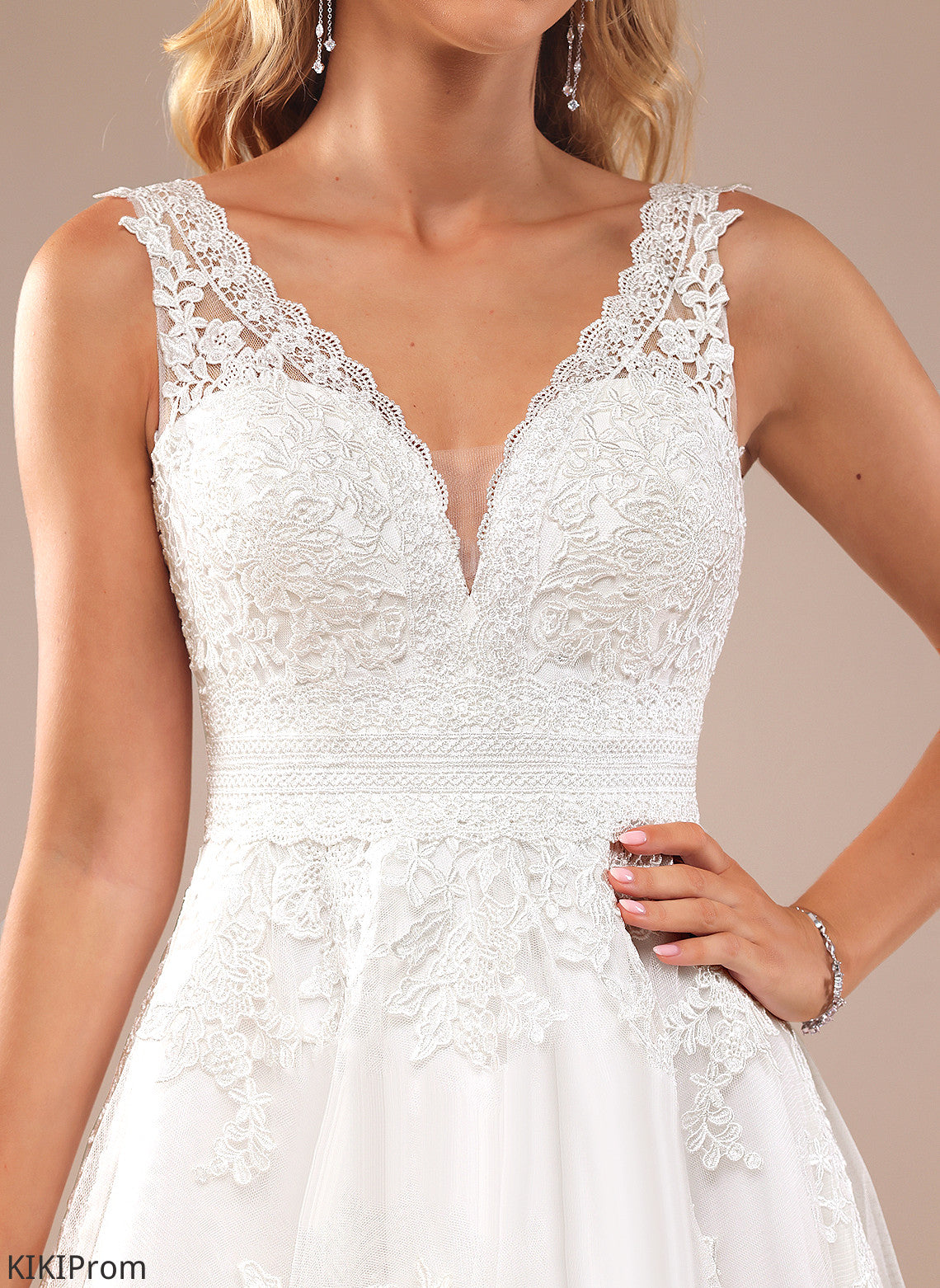 Knee-Length Tulle A-Line Wedding Ariella V-neck Wedding Dresses Lace Dress