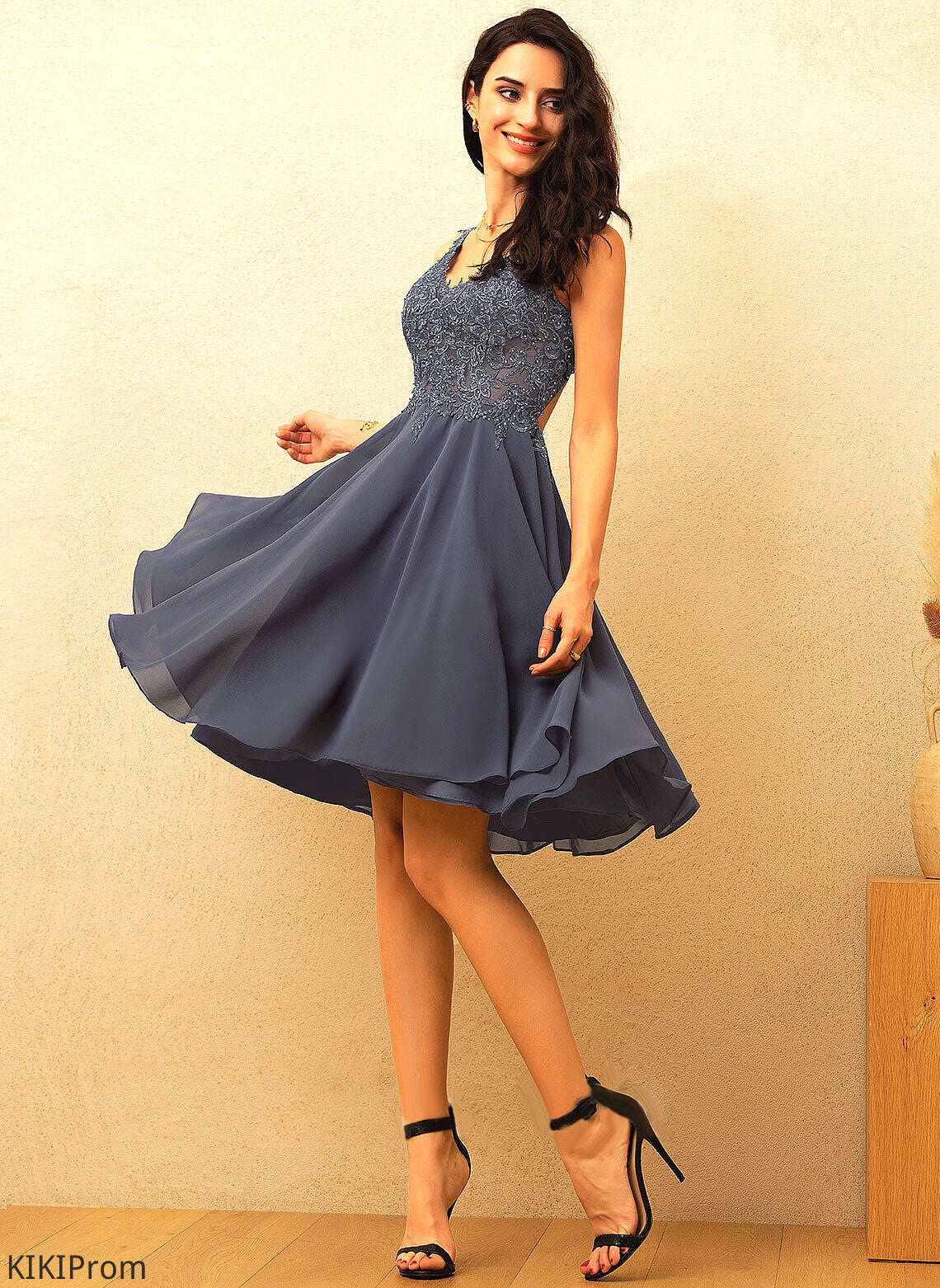 Chiffon Homecoming Dresses A-Line V-neck Homecoming With Beading Knee-Length Lace Dress Kasey