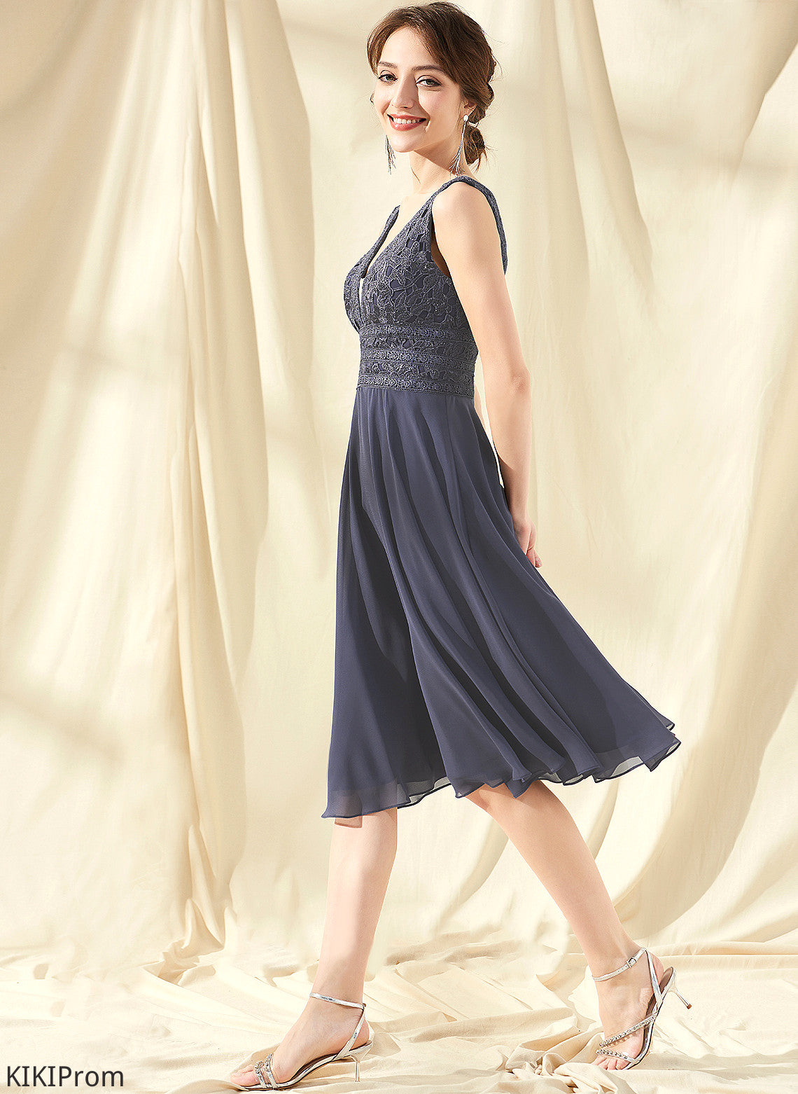 Chiffon V-neck Homecoming Homecoming Dresses Lace A-Line Knee-Length Dress Lauretta