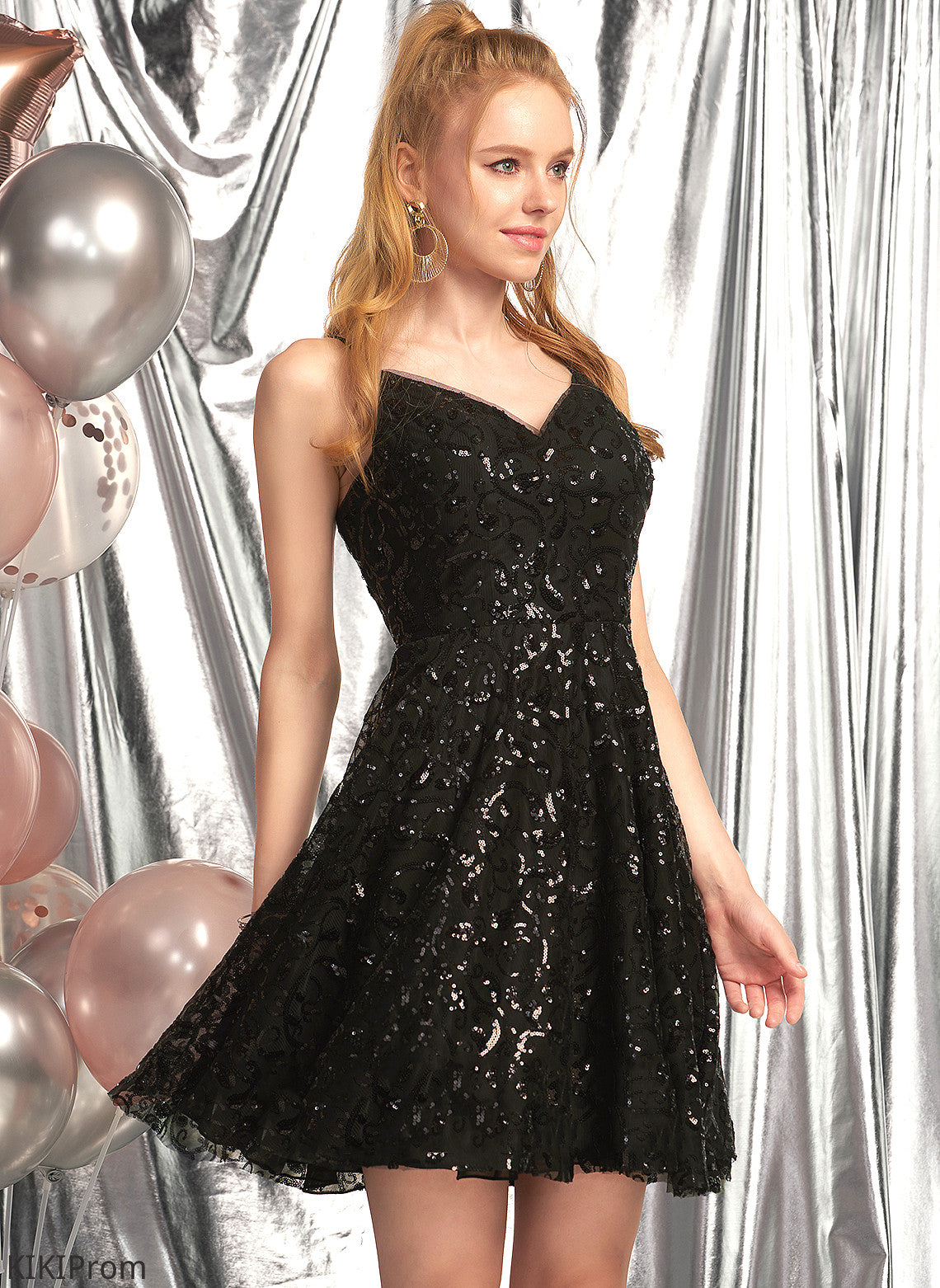 Short/Mini Sequined A-Line With Princess Homecoming V-neck Sequins Dress Homecoming Dresses