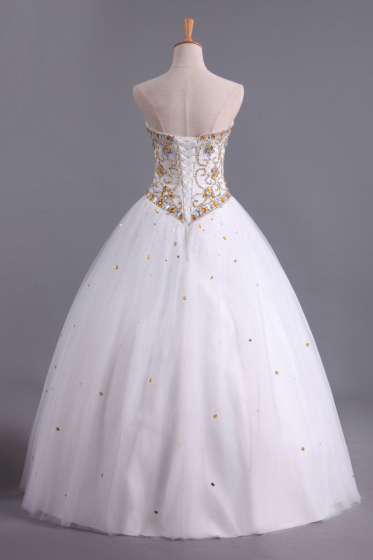 2022 Charming Quinceanera Dresses Sweetheart A Line Floor Length With Beads Ivory