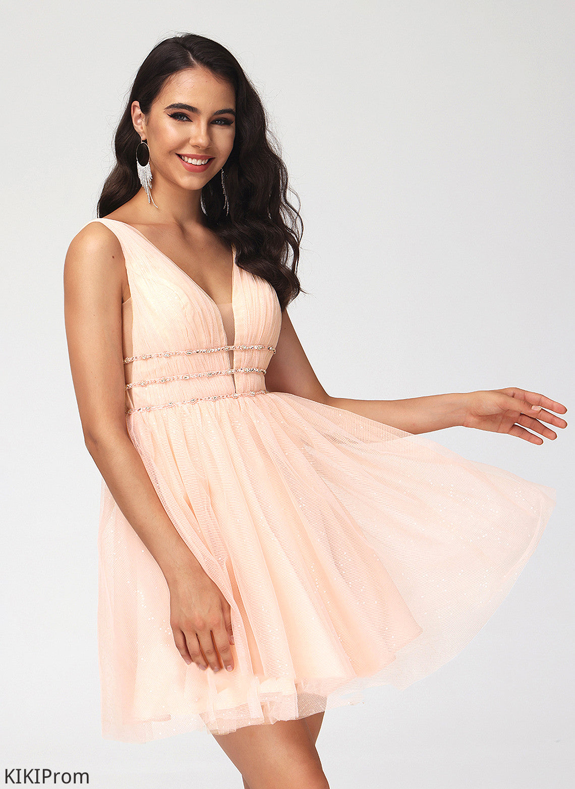 Short/Mini Beading Tulle Evelyn Dress Homecoming Dresses With V-neck A-Line Homecoming Sequins
