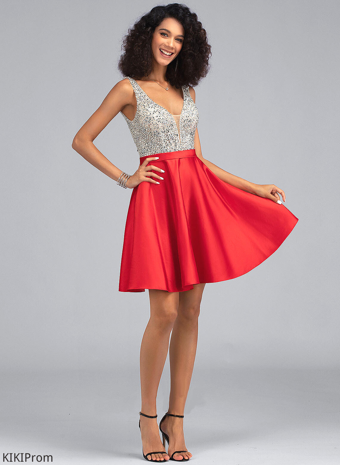 A-Line Dress Short/Mini Pockets V-neck Cailyn Homecoming Dresses Satin Beading Homecoming Sequins With