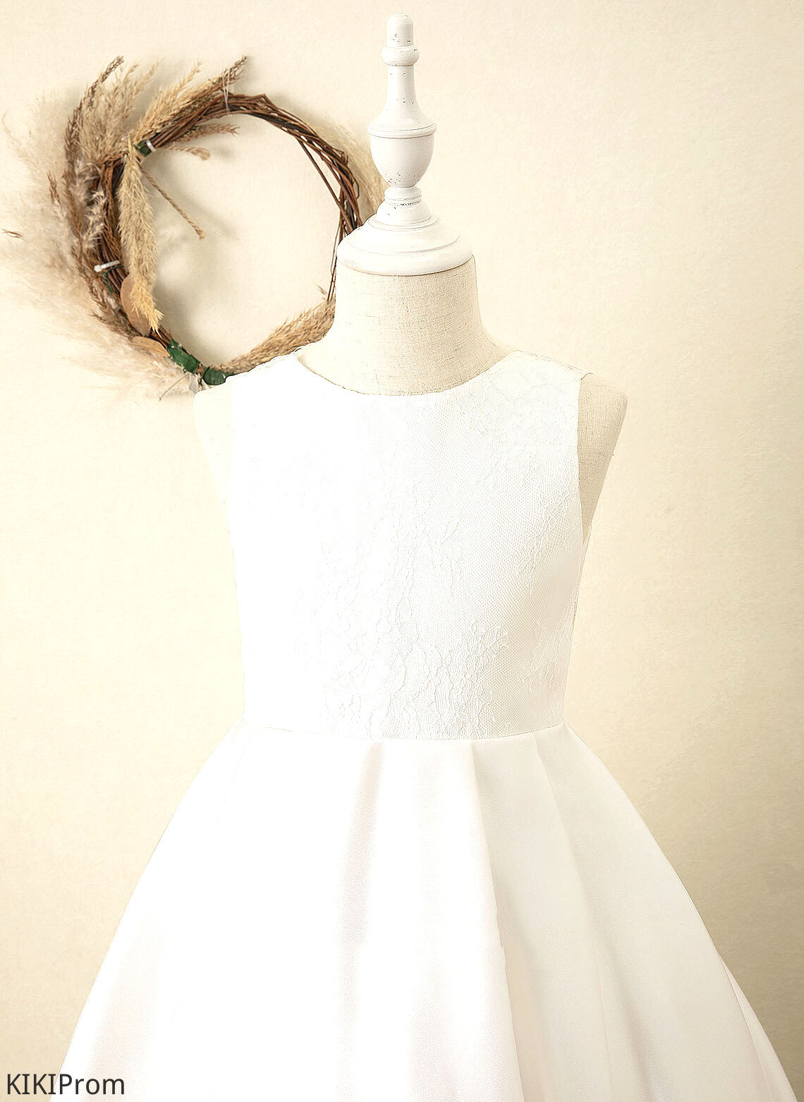 Tina - Dress Train Flower Girl With Ball-Gown/Princess Satin/Tulle/Lace Sash Scoop Flower Girl Dresses Sweep Neck Sleeveless