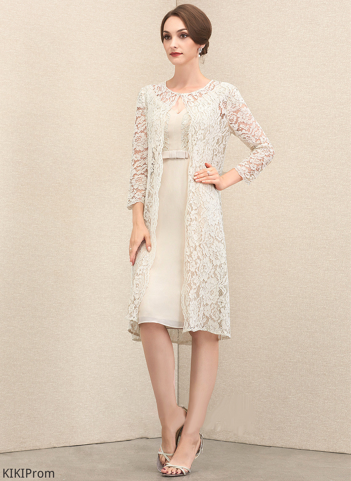 Chiffon Mother of the Bride Dresses V-neck Knee-Length the of Bow(s) Dress Sheath/Column Mother Lace With Bride Dayanara