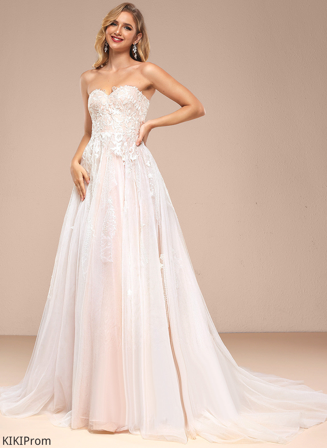 With Train Wedding Dresses Tulle Daphne Court Sweetheart Off-the-Shoulder Ball-Gown/Princess Ruffle Lace Dress Wedding Sequins