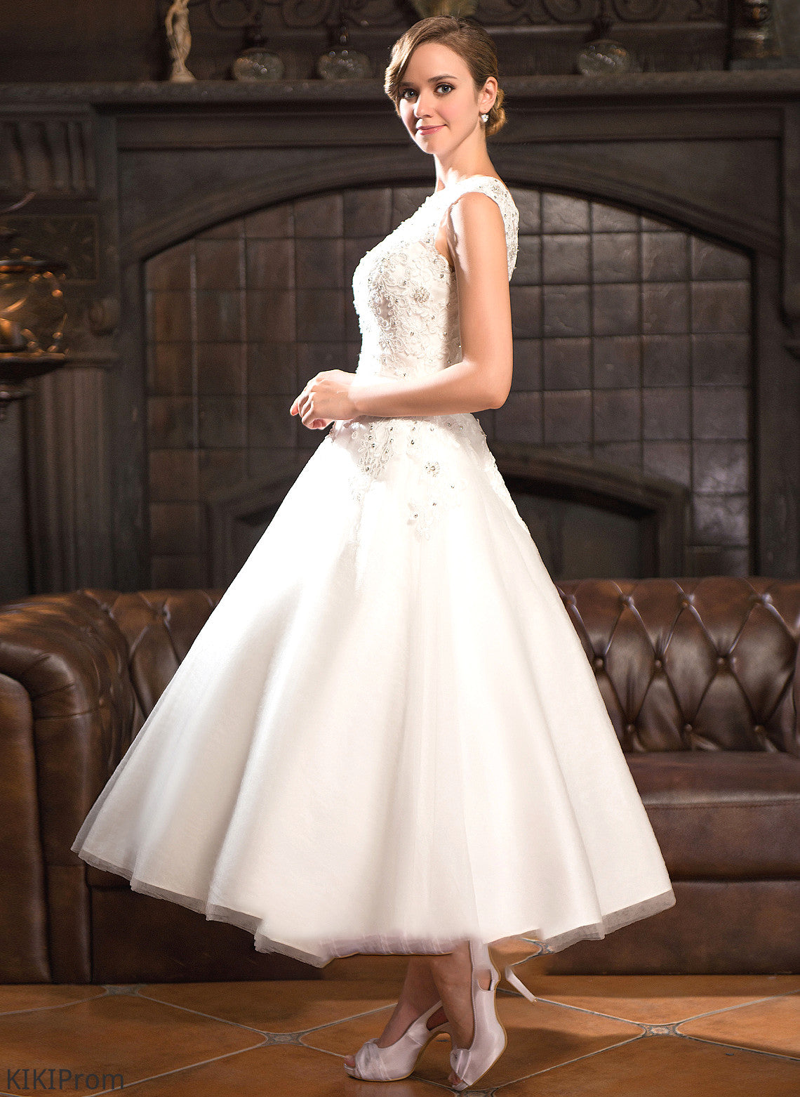 Scoop Ball-Gown/Princess Wedding Dress Tea-Length Lace Sequins Wedding Dresses With Neck Beading Tulle Britney