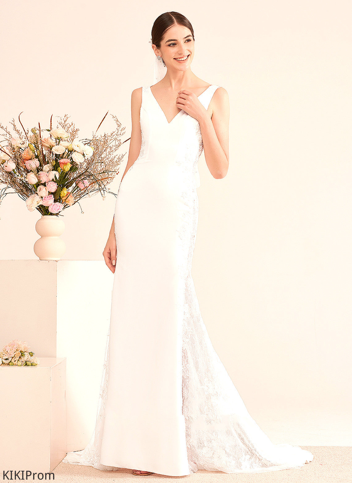 Alana Dress Train Trumpet/Mermaid With Wedding Dresses Lace V-neck Court Wedding