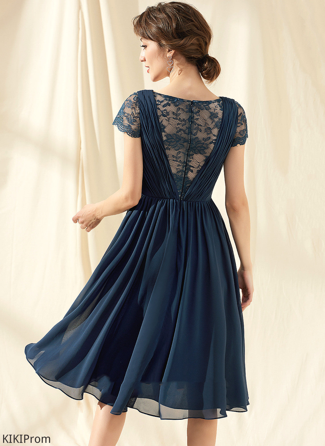 Dress With Knee-Length Homecoming A-Line Ruffle Chiffon Homecoming Dresses V-neck Baylee Lace