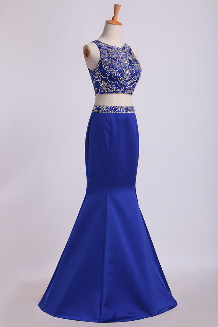 2022 Two Pieces Mermaid Scoop Prom Dresses With Beading