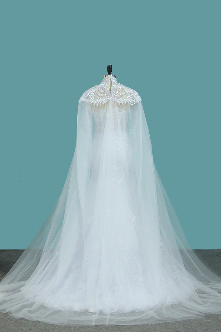 2024 Tulle Scoop Wedding Dresses Mermaid With Applique Chapel Train