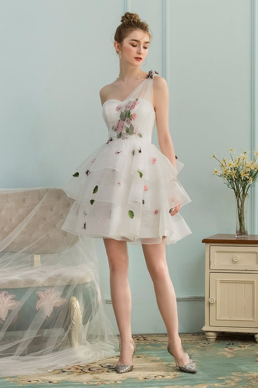 A-Line/Princess Homecoming Dresses Paisley Chiffon Halter Sleeveless Short/Mini Ruffles Bridesmaid Dresses
