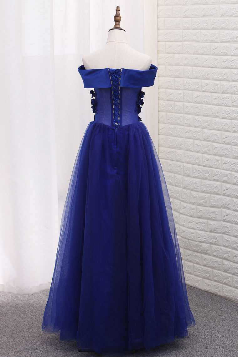 2024 A Line Boat Neck Tulle Prom Dresses With Applique Floor Length