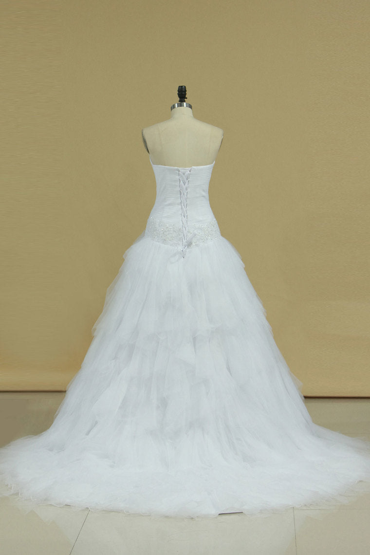 2022 Tulle Wedding Dresses Strapless With Applique And Ruffles Court Train