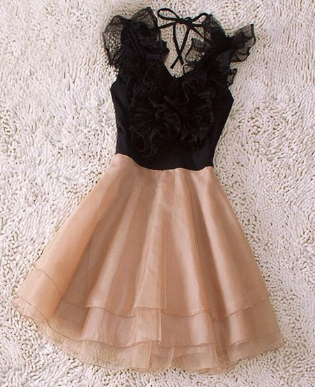 A-Line V-Neck Short Chiffon Homecoming Dresses Leyla Champagne With Flowers Tiered DZ330