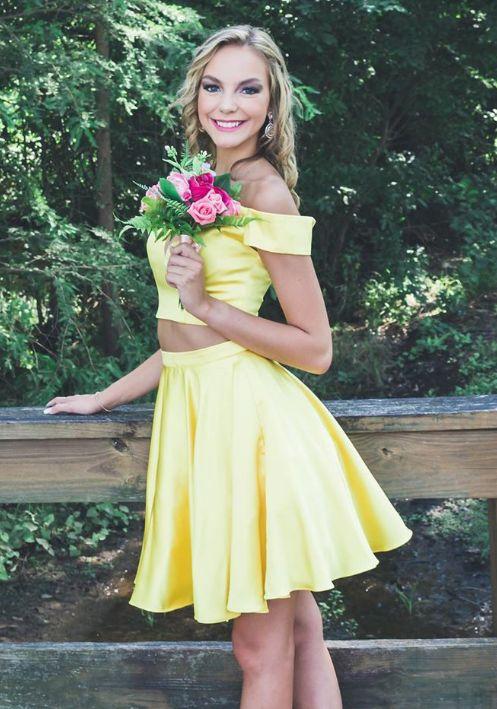 Off The Homecoming Dresses Averi Shoulder Yellow Two Piece Short DZ4141