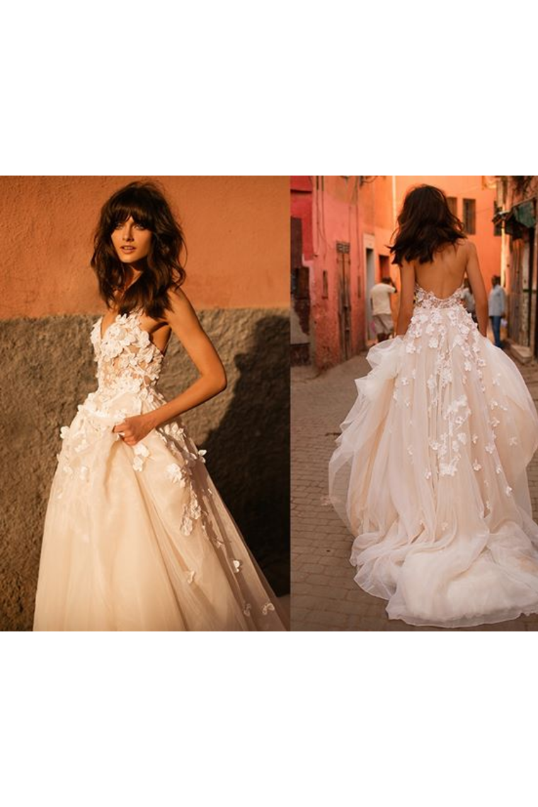 Tulle Sweetheart A Line Wedding Dresses With Handmade Flowers