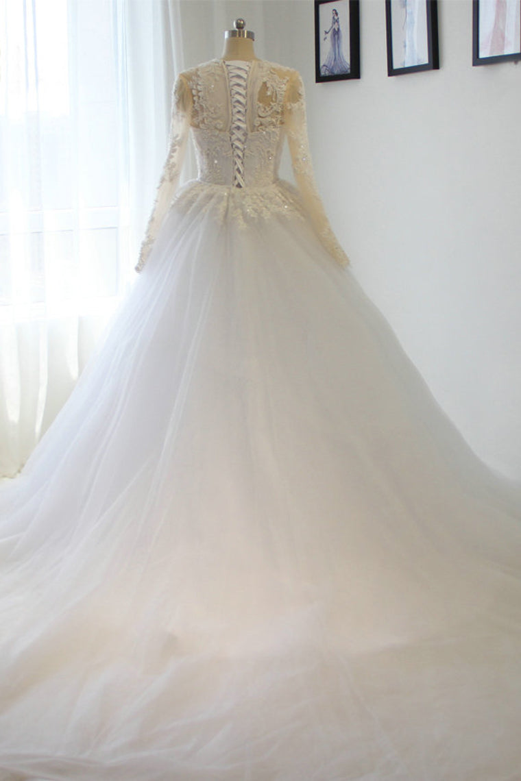 2024 Scoop Long Sleeves Wedding Dresses Mermaid Tulle With Beading Court Train Detachable
