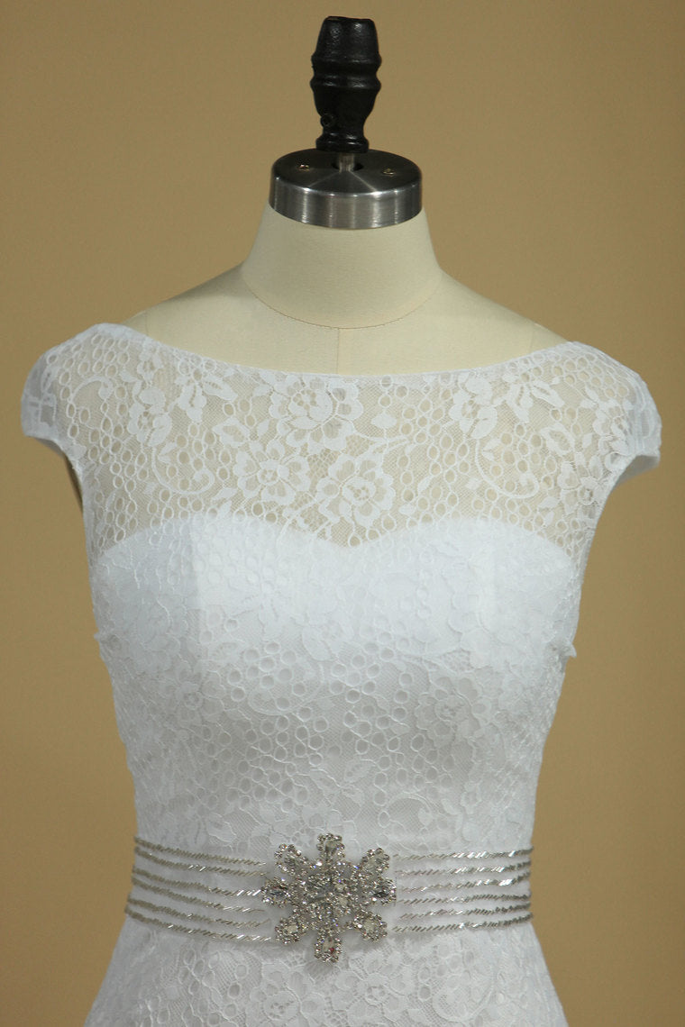 2022 Scoop Cap Sleeves Mermaid Wedding Dresses Beaded Waistband Lace
